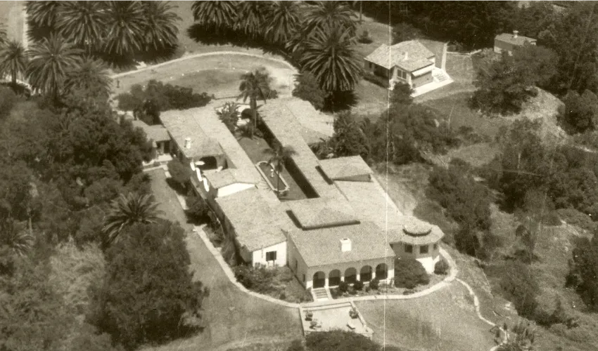 Historical photo of Casa Romantica